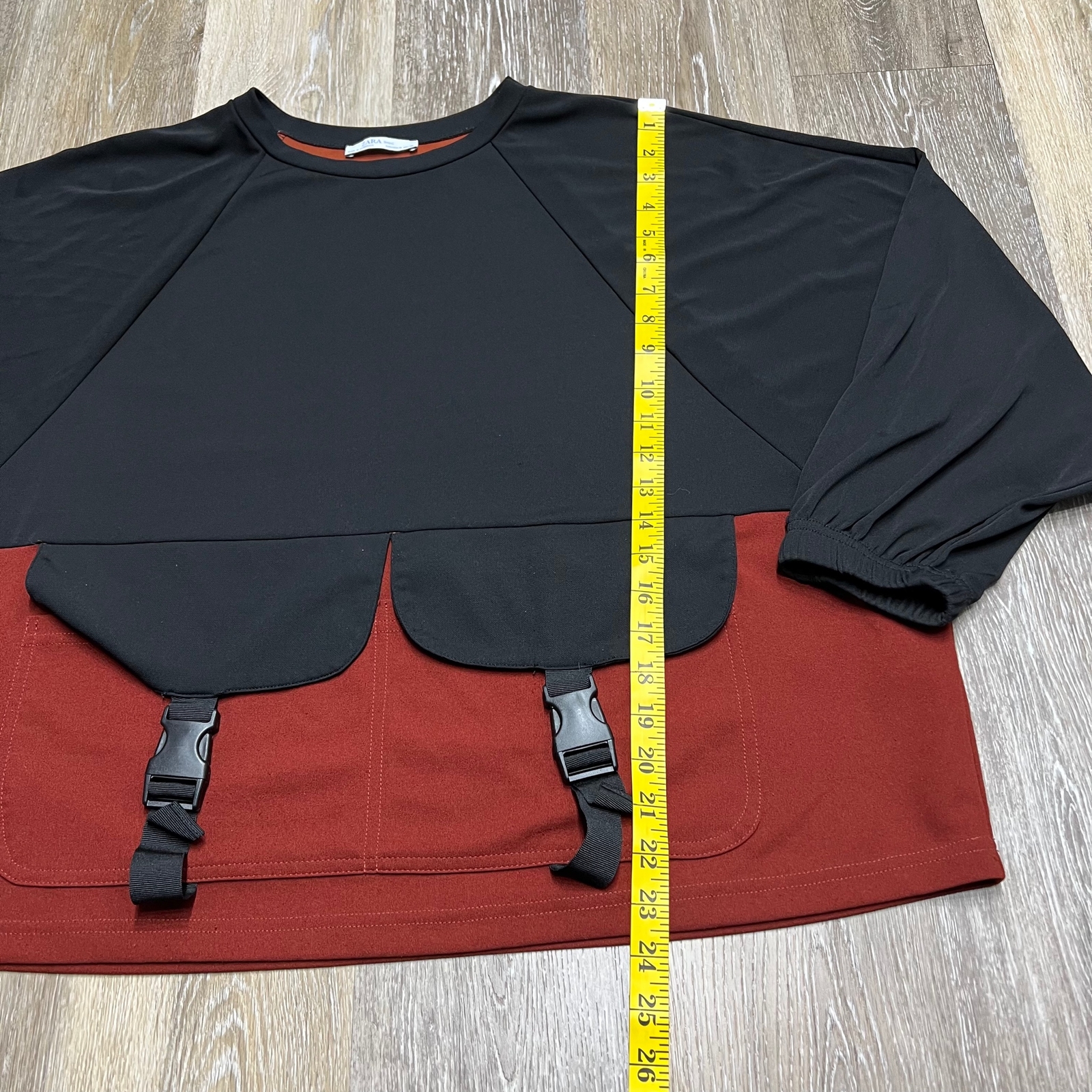 ZARA Basic Black/Red Front Pockets Pullover Top W… - image 7