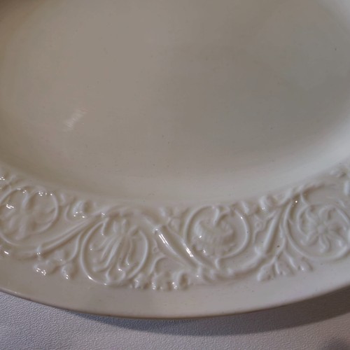 Wedgwood Patrician Ivory 14" Oval Serving Platter Bone China England - Picture 3 of 6