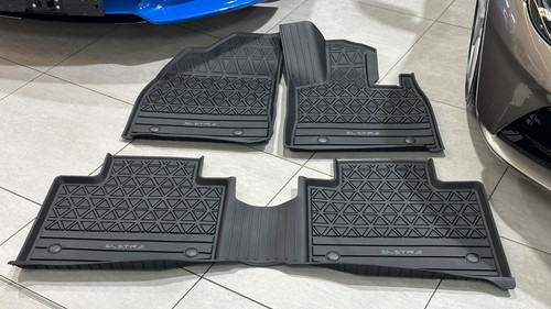 Genuine Lotus Eletre All Weather Black Rubber Floor Mats B000000335 RHD RRP £390 - Picture 4 of 5