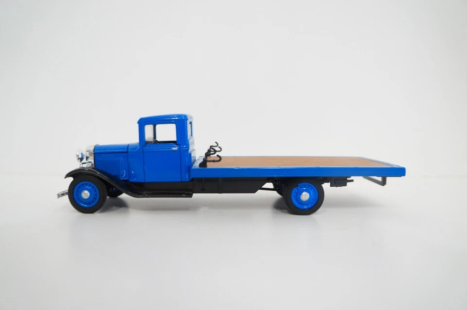 1934 Ford Flatbed Truck Diecast Signature Models - Image 2 of 4