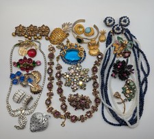 Hollycraft 1956 Austria Coro Sarah Coventry Vintage Jewelry Lot For Repair Craft