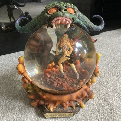 Boris Vallejo & Julie Bell Art Guardians Kristallkugel Schneekugel Statue Lesen
