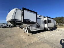 2026 Dutchmen Voltage V-Series 4250