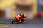 Foto 19 di 24