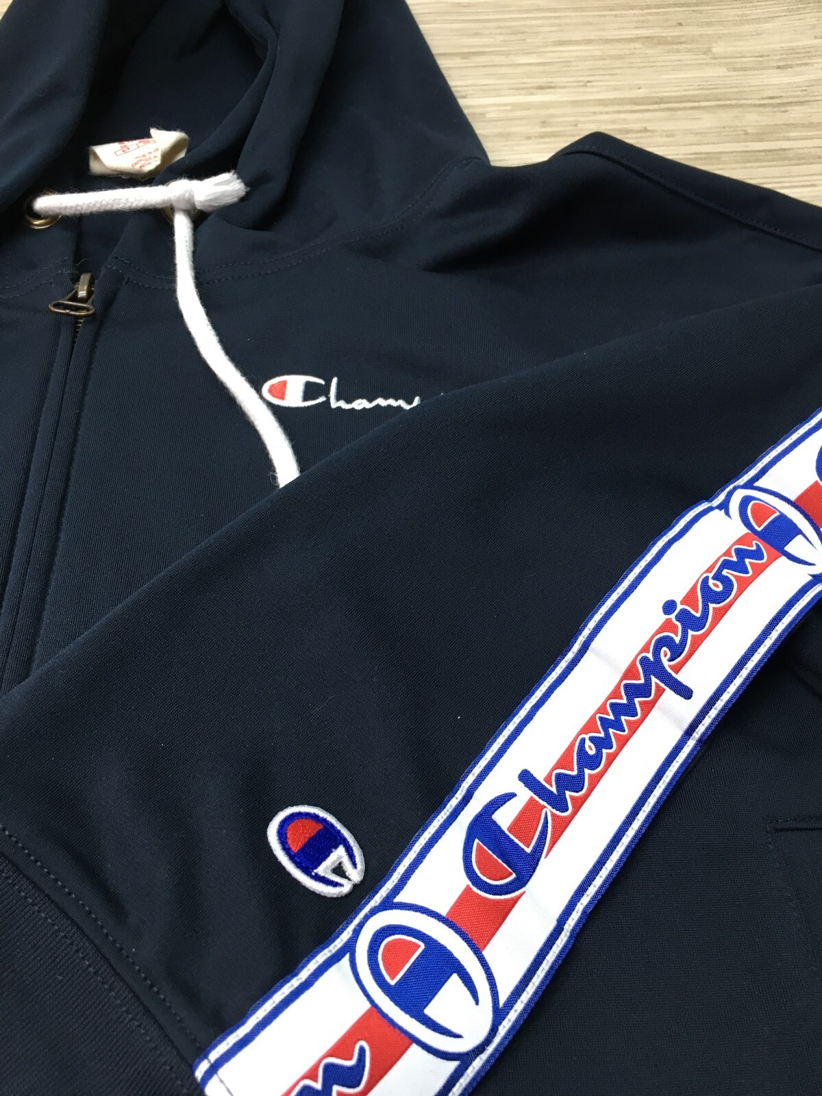 Vintage Champion Cropped Zip Up Hoodie Women's Size Small Navy Blue Logo Stitch image 3