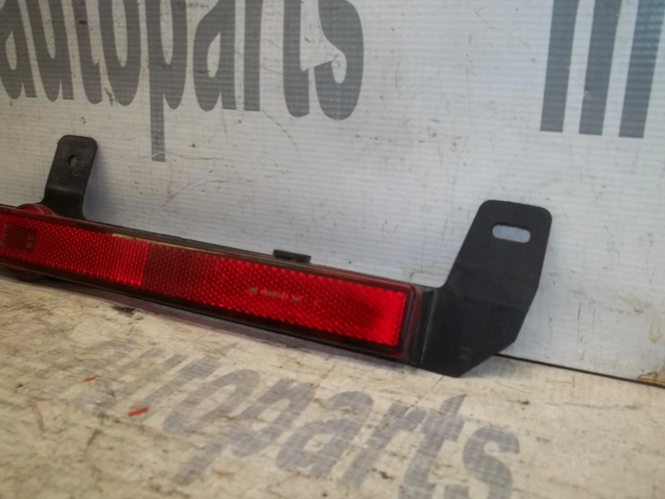 Lámpara de luz marcadora de cuarto trasero pasajero derecho Cadillac Deville 97-99 16523392 Foto 2 de 4