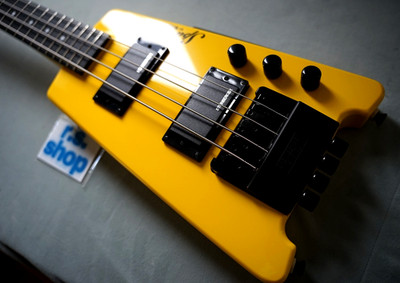 STEINBERGER Spirit Series XT-2 Standard Bass Hot Rod Yellow Headless Bass NEU
