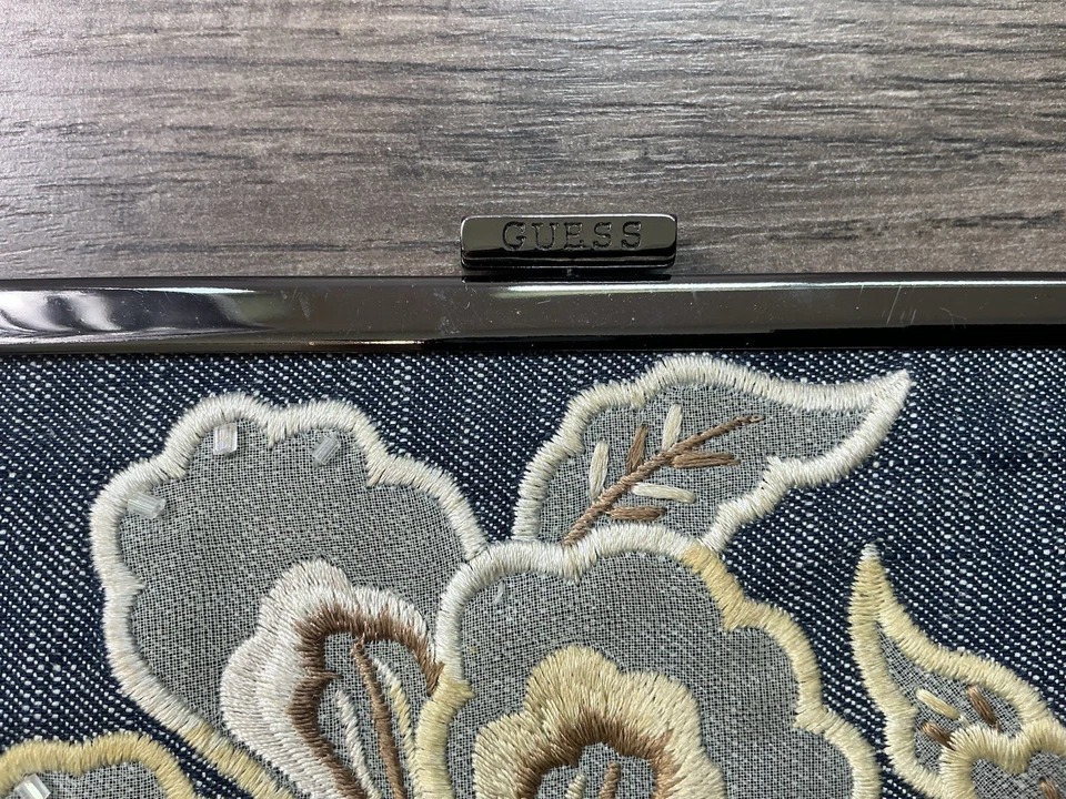 Bolso Clutch Vintage Guess Denim Bordado Patrón Floral Boho Chic Y2K Foto 3 de 4