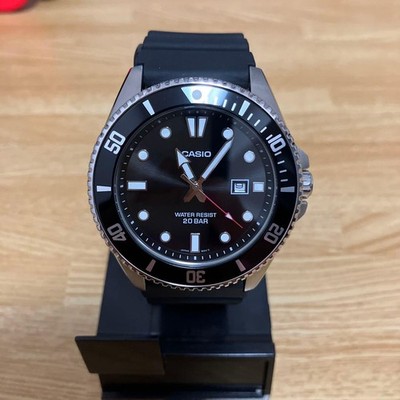 Casio MDV-107 Diver Watch Rubber Strap 20 Bar Stainless Case Black Dial