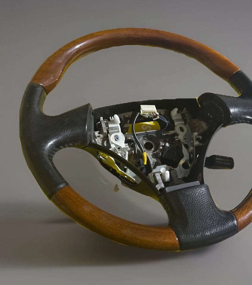 02-10 Volante Lexus SC430 Z40 cuero negro y grano de madera OEM Foto 2 de 4