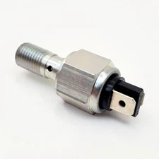 Hydraulic Rear Brake Light Pressure Switch for ALL 2008-2017 Harley Dyna models