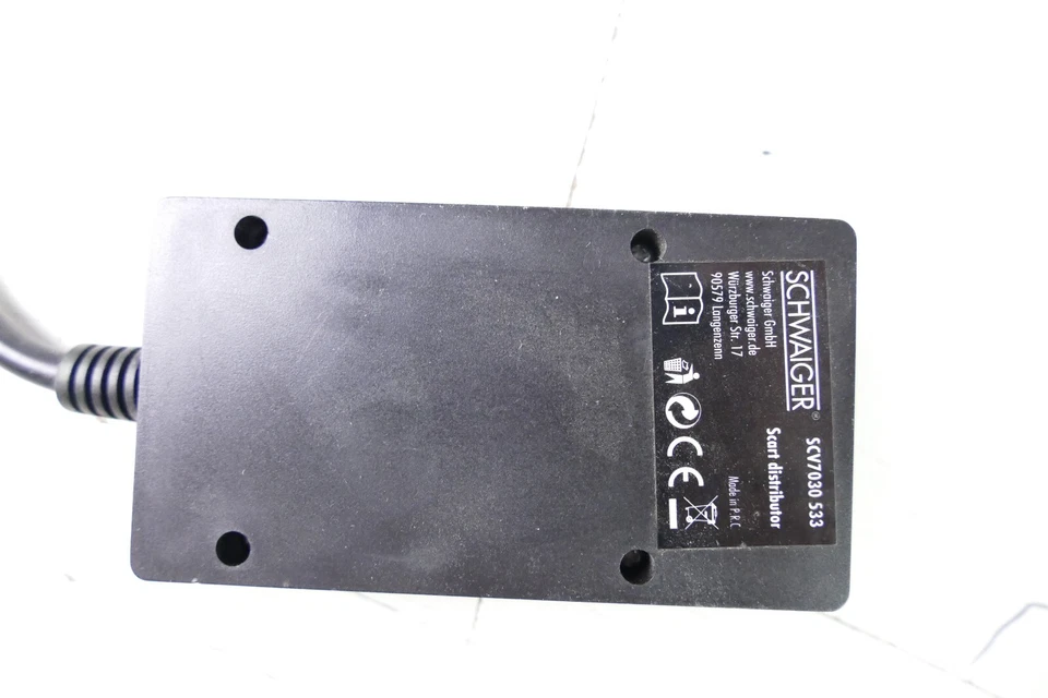 Schwaiger SCV7030 533 Scart-Hub 3:1 Scartverteiler Scart Distributor RB-897 - Bild 2 von 4