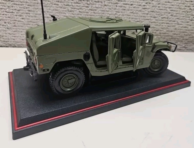 Picture 3 of 12