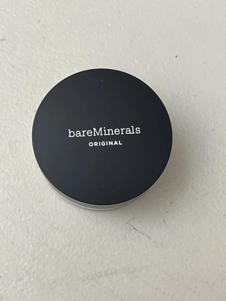 bareMinerals SPF 15 Original Loose Powder Foundation- Golden Medium 14 - Image 4 of 4