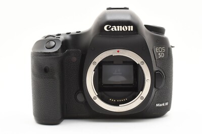 Canon EOS 5D DSLR EOS Mark Mk III DS126321 Digital Camera Body