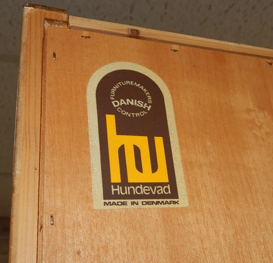 Mid Century Hundvad Dinamarca madera de teca estante gabinete estantería mcm Foto 2 de 4