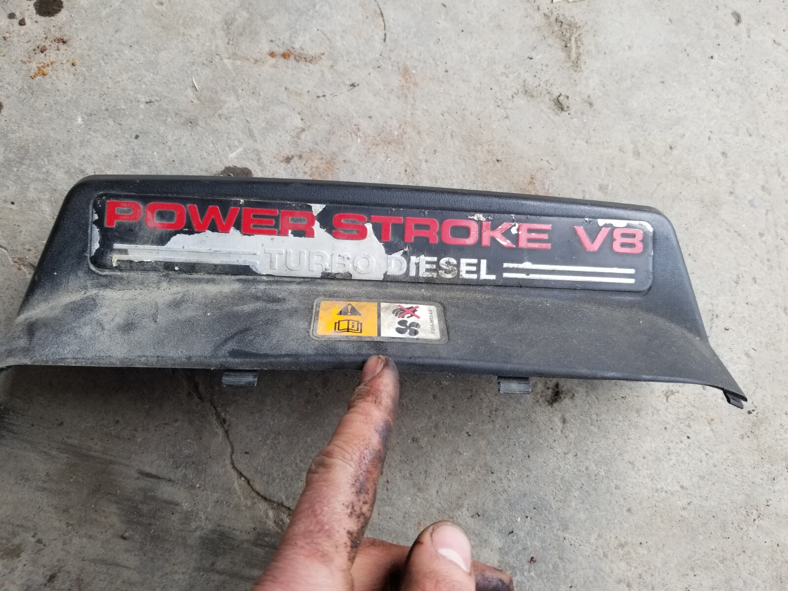 20052007 6.0 FORD F350 F350 SHROUD POWERSTROKE RADIATOR FAN CAP OEM