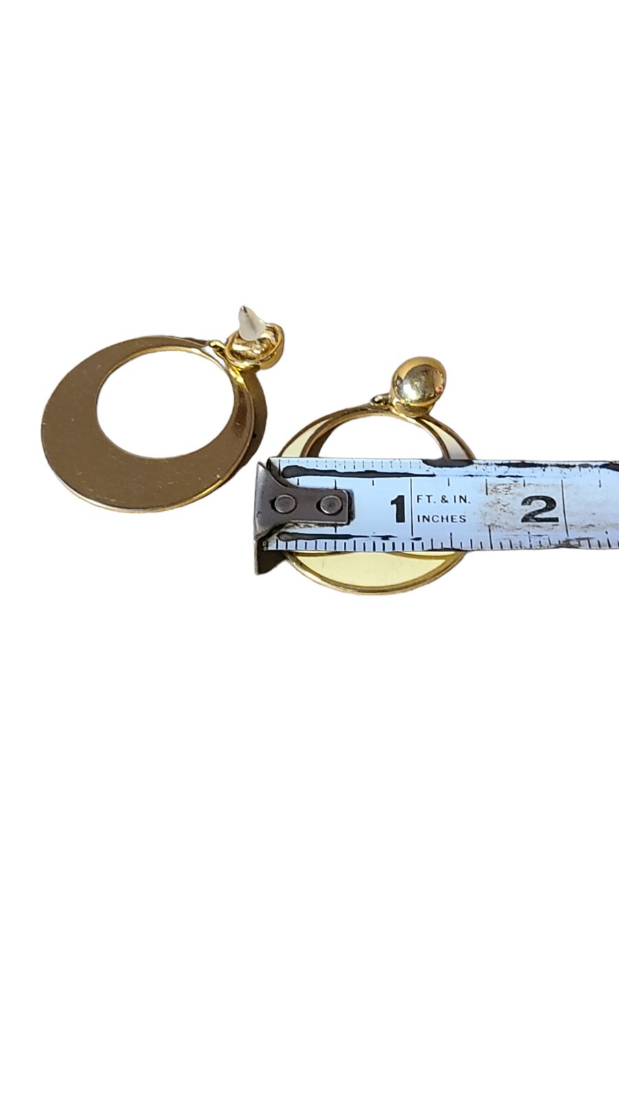 Vintage Off White Creme Enamel And Gold Tone Doorknocker Dangle Earrings thumbnail 4