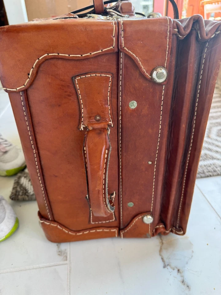 Retro Vintage Leather Antique Suitcase Rare Travel Luggage Prop - Image 4 of 4