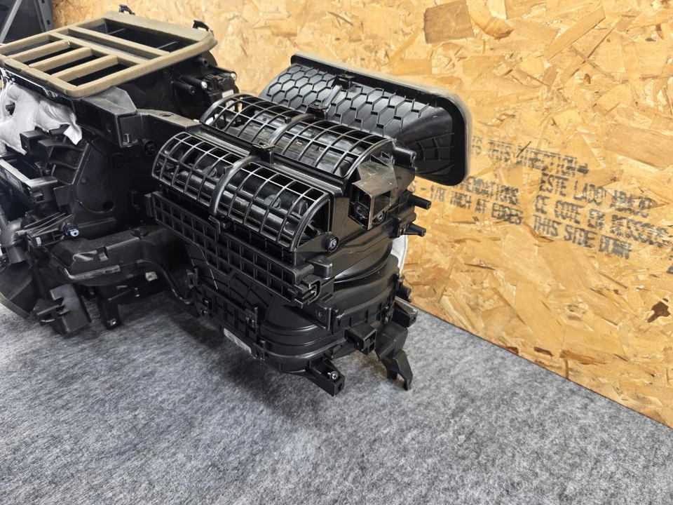 HYUNDAI TUCSON 22-25 HVAC AC CLIMATIZADOR VENTILADOR MOTOR CARCASA CAJA 2.5L OEM Foto 2 de 4