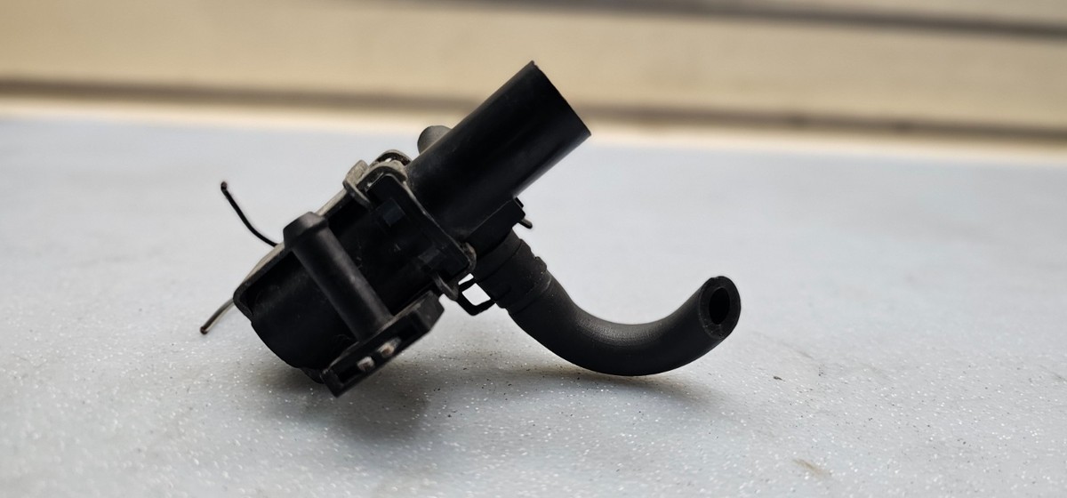 Toyota OEM VSV Vacuum Solenoid 90910-12199 DENSO 084600-5480 Lexus