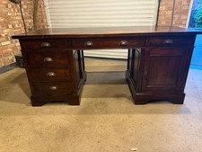 Lombok Directors Desk