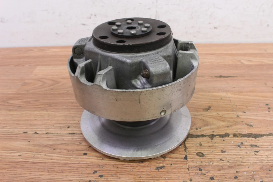 Ski-Doo Summit 800 XP 2008 embrague de transmisión primaria - necesita reconstrucción Foto 2 de 4