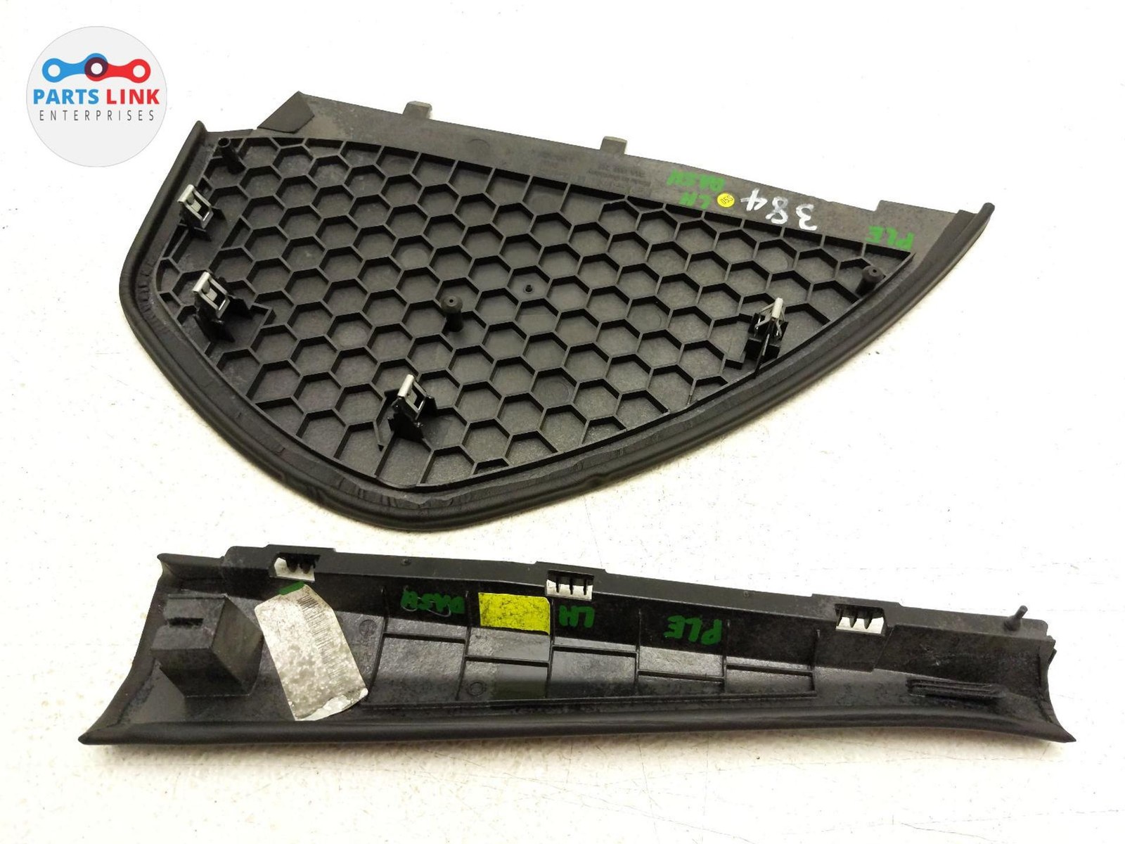 Bentley Bentayga 2016-2020 Left Dashboard end panels Set Black