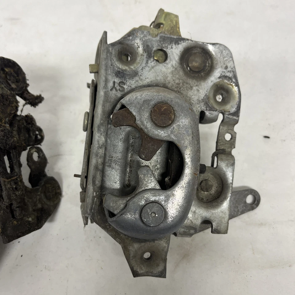 Mustang Cougar 1969 1970 usado buenos pestillos de puerta par conjuntos 69-70 Mach 1 XR7 Foto 2 de 4