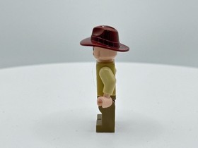 LEGO Indiana Jones Open Collar Shirt Minifigure - iaj020 - Set 7195