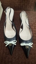 Valentino 39.5 NWB Bepointy Black & Ivory Patent Leather 1 inch & 2 inches heels
