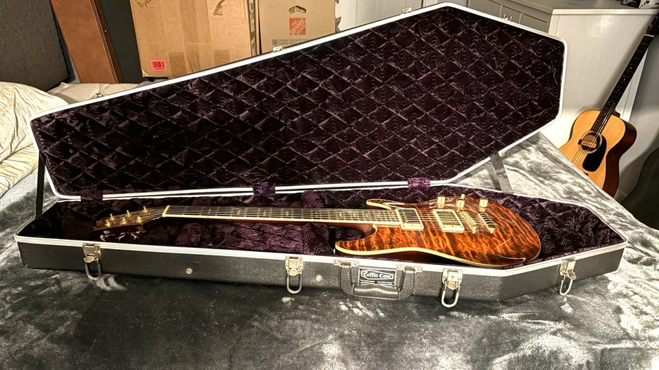 Guitarra Eléctrica Peavy HP Signature Serie EXP Acabado Ojo de Tigre Foto 2 de 2