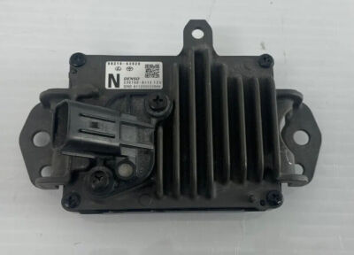 2UPJ-21332560]クラウンHV(GWS204)エアクリーナーボックス 中古