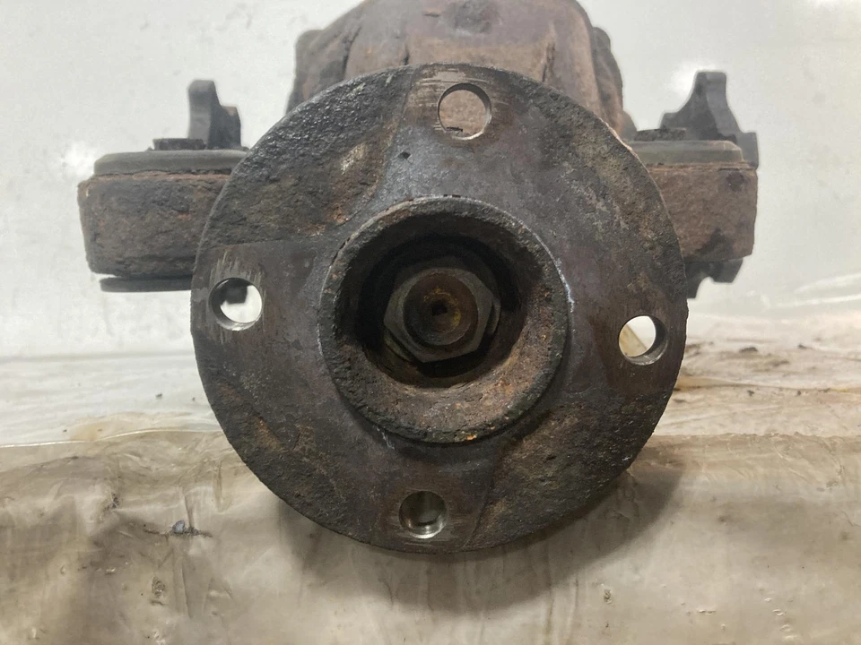 Used Differential Carrier Assembly fits: 2005 Nissan Armada 2.94 ratio rear Grad - Image 4 of 4