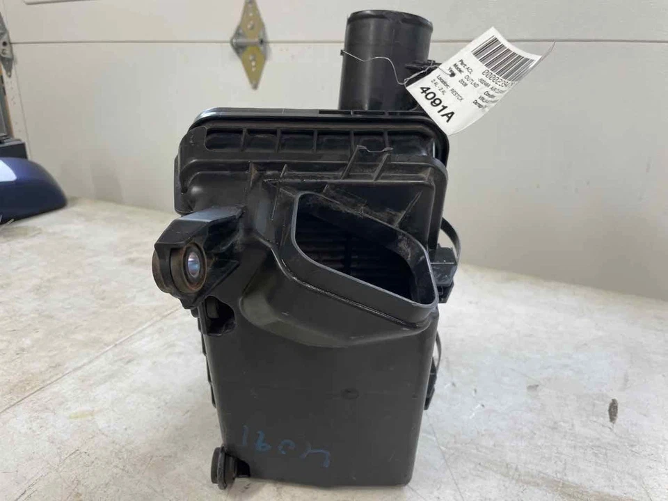 Purificador de aire MITSUBISHI OUTLANDER 09 Foto 4 de 4