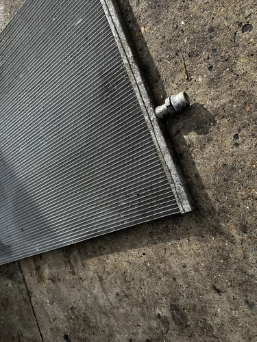 MERCEDES W222 W213 W253 W238 W447 LOW TEMPERATURE COOLANT RADIATOR A0995003500 - Picture 2 of 4