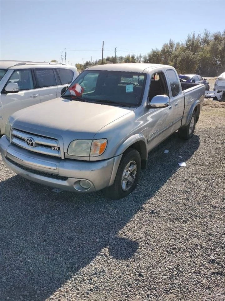Pinza delantera derecha Toyota Tundra 2003-2006 Foto 2 de 4