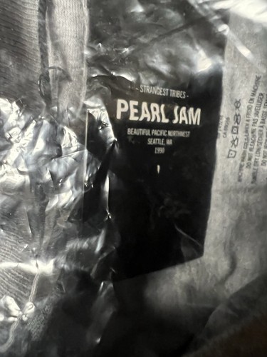 Nueva Camisa Pearl Jam Strangest Tribes Hermosa Pacific Northwest Seattle Wa 1990 - Imagen 7 de 9