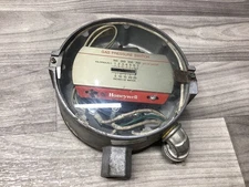 HONEYWELL GAS PRESSURE SWITCH #129B110PR3