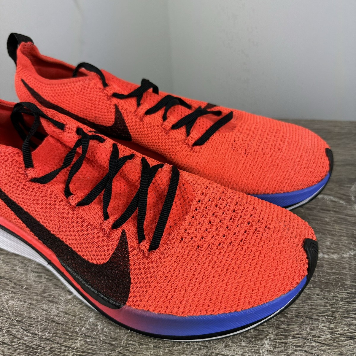 Nike Zoom Vaporfly 4% Flyknit - Crimson Black Sapphire Men's Nike Zoom Vaporfly 4% Flyknit - Crimson Black Sapphire Men's