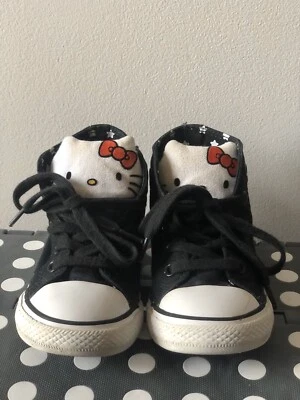 liverpool converse hello kitty