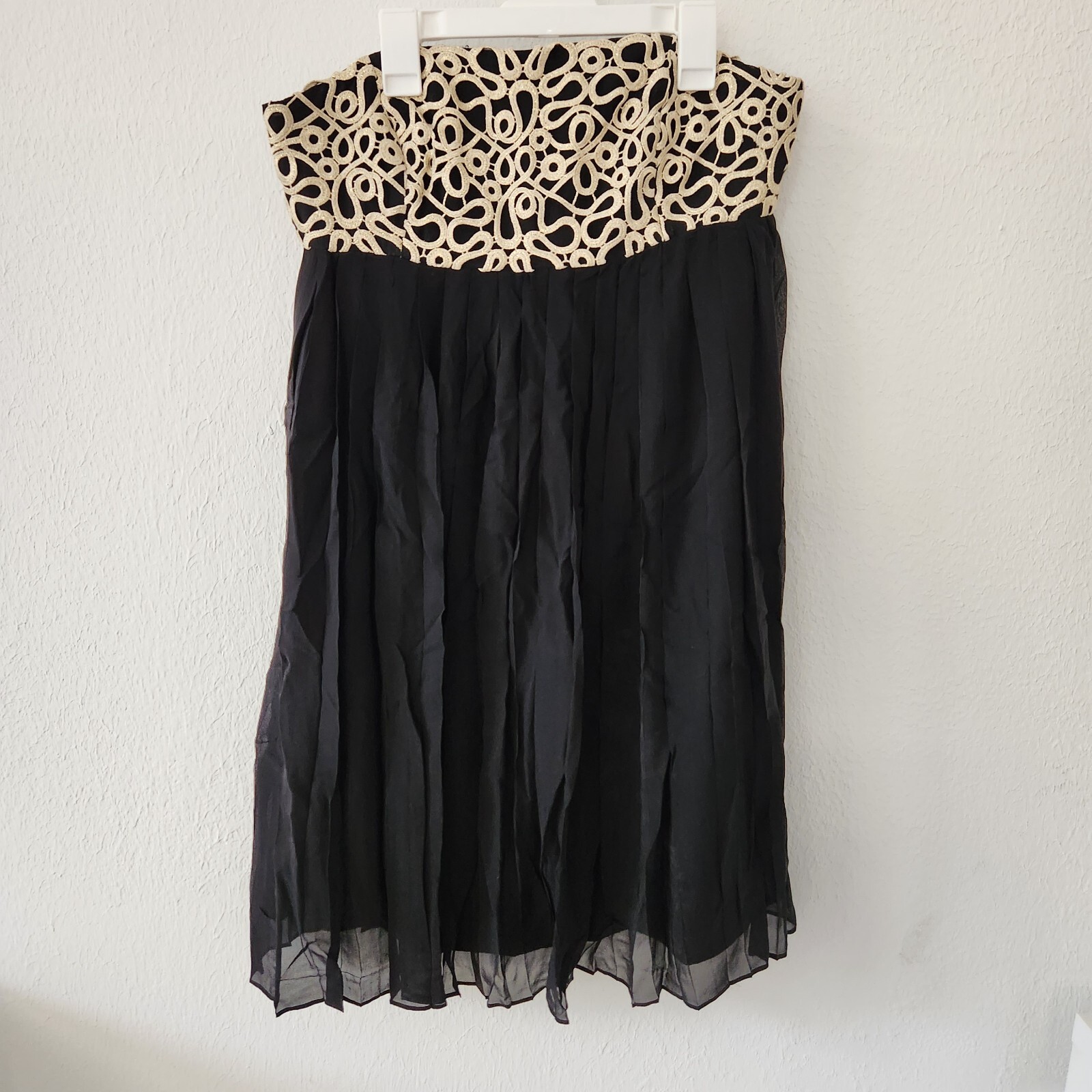green emerald velvet dress Lilly Pulitzer  Black, Gold & Silver w/ Beaded Embellishment Dress Sz 0