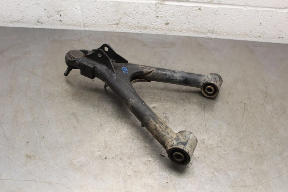 Kawasaki Bayou 400 Klf400B 1998 4x4 delantero superior izquierdo control brazo A244 Foto 3 de 4