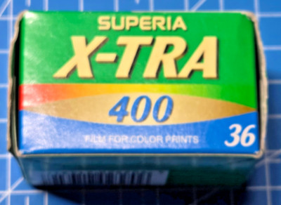 FujiColor Film Superia X-TRA ISO 400 36 24 X 35mm EXP 04/2004