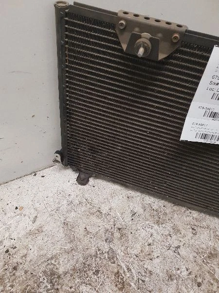 94-99 TOYOTA CELICA GT 2.2L 4CYL CONJUNTO DE CONDENSADOR AC  - Imagem 3 de 4