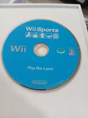 New Listing2 Used Nentendo WII SPORTS and Zelda Games.