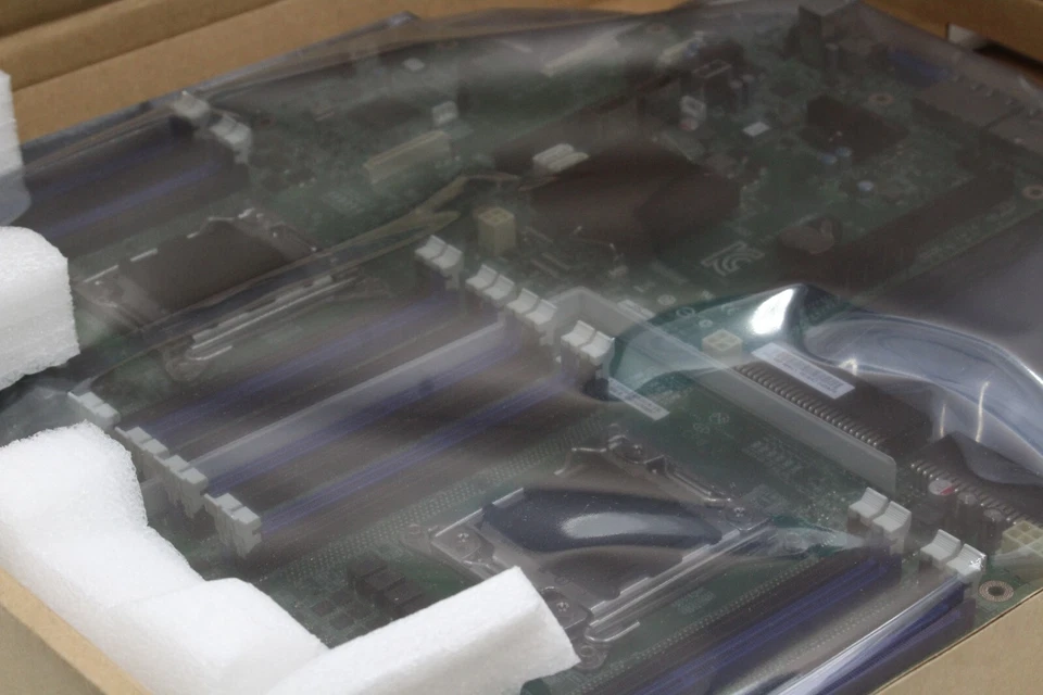 INTEL S2600G (Z/L) DUAL LGA2011 DDR3 G11481-355 Motherboard Server Board HT1 - Image 2 of 4