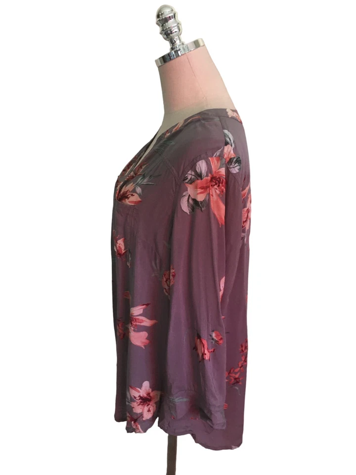 Blusa Torrid Top 0 Grande Para Mujer Talla Gris Floral Manga 3/4 Cuello Camisa Foto 3 de 4