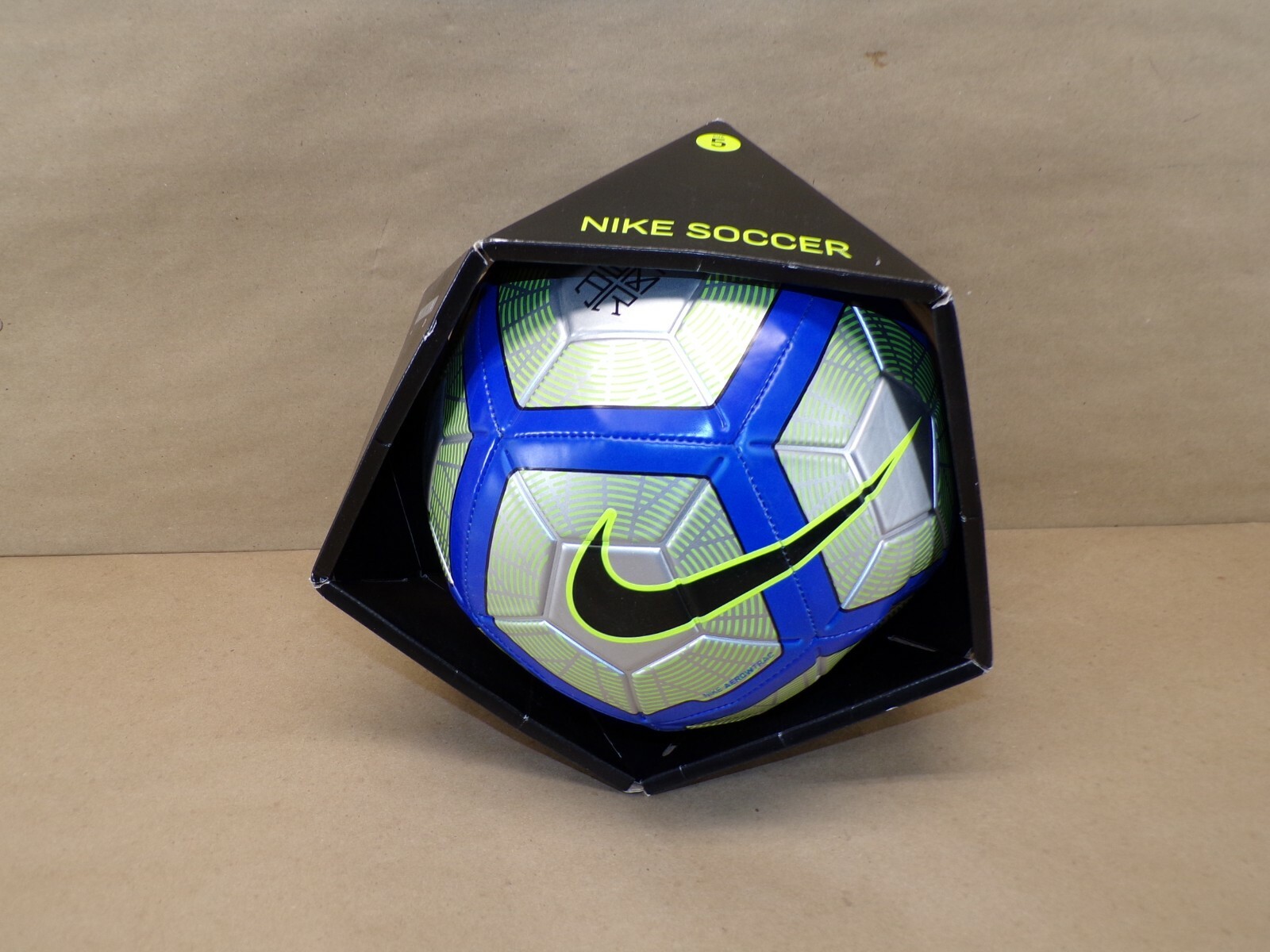 nike neymar jr strike soccer ball