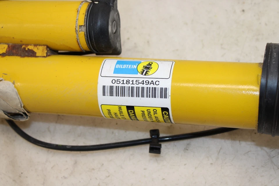 Amortiguador trasero izquierdo Bilstein OEM MT93 Jeep Grand Cherokee SRT8 2012-2015 Foto 4 de 4